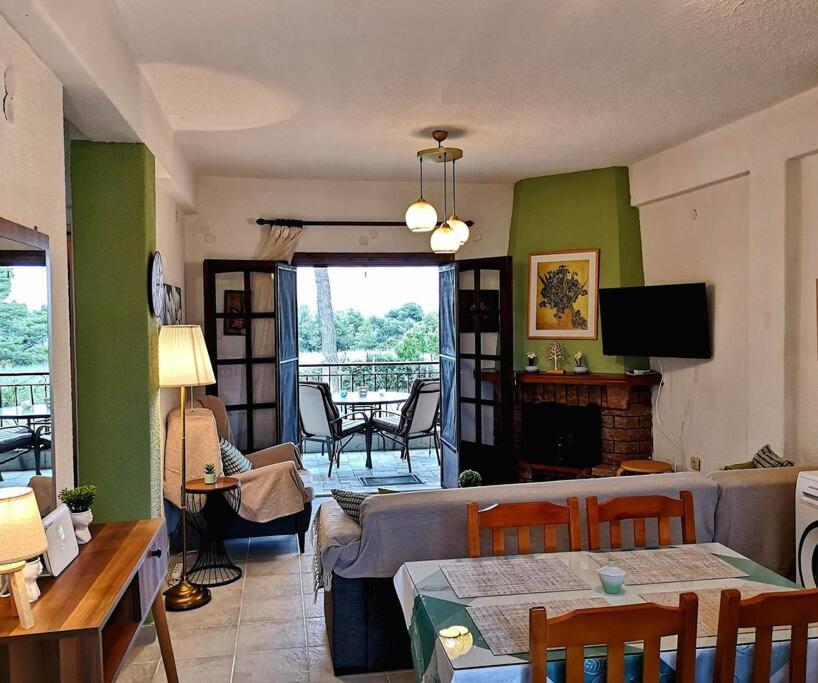 Golden Summer Apartment Néa Fókaia Bagian luar foto