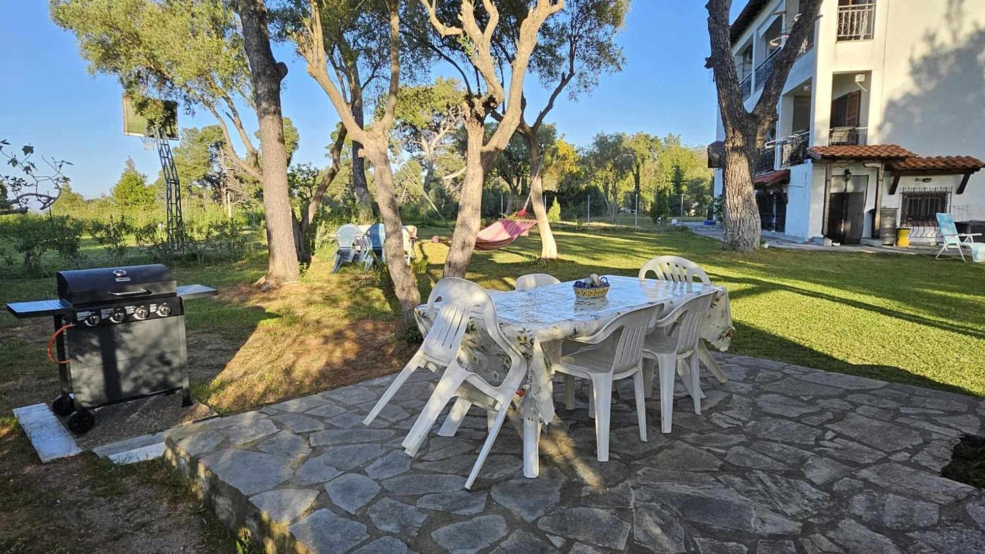 Golden Summer Apartment Néa Fókaia Bagian luar foto